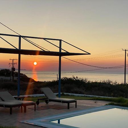 Cristelia Seafront & Pool Villa 拉卡尼亚 外观 照片