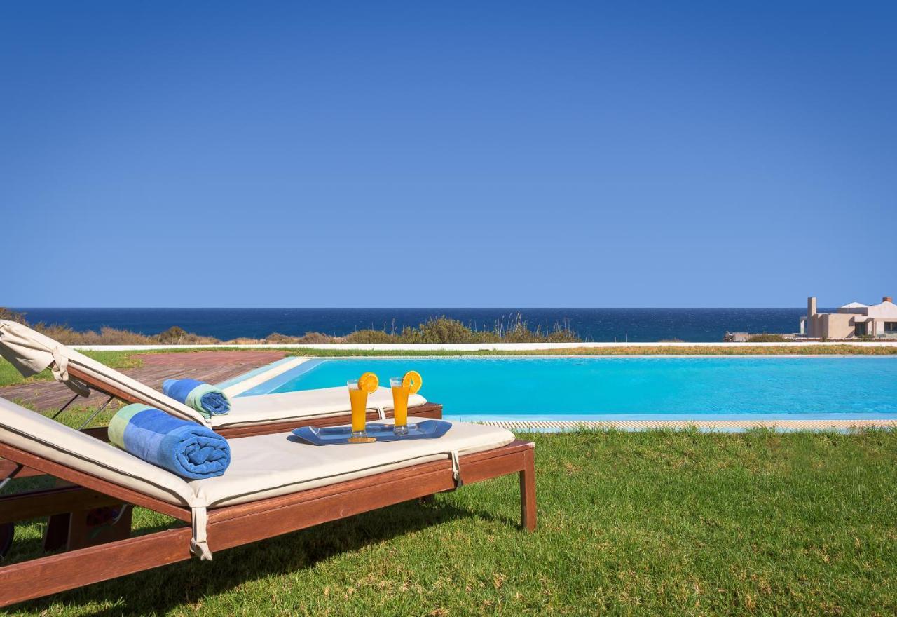 Cristelia Seafront & Pool Villa 拉卡尼亚 外观 照片